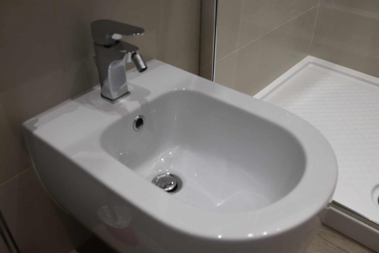 Moon Bologna Apartment ภายนอก รูปภาพ
